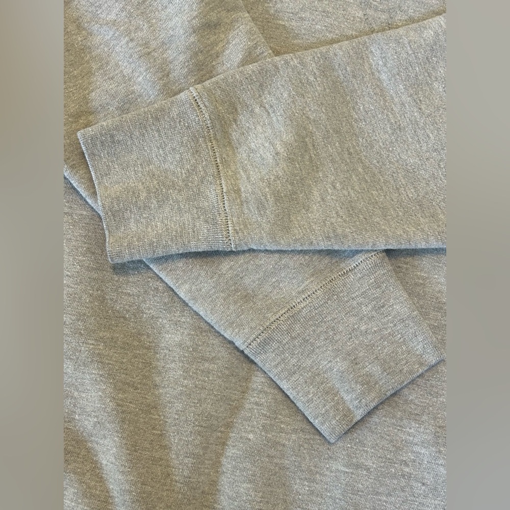 Octobers Very Own OVO Owl Logo Gray Logo Crewneck Sweatshirt Size Small - Picture 9 of 10